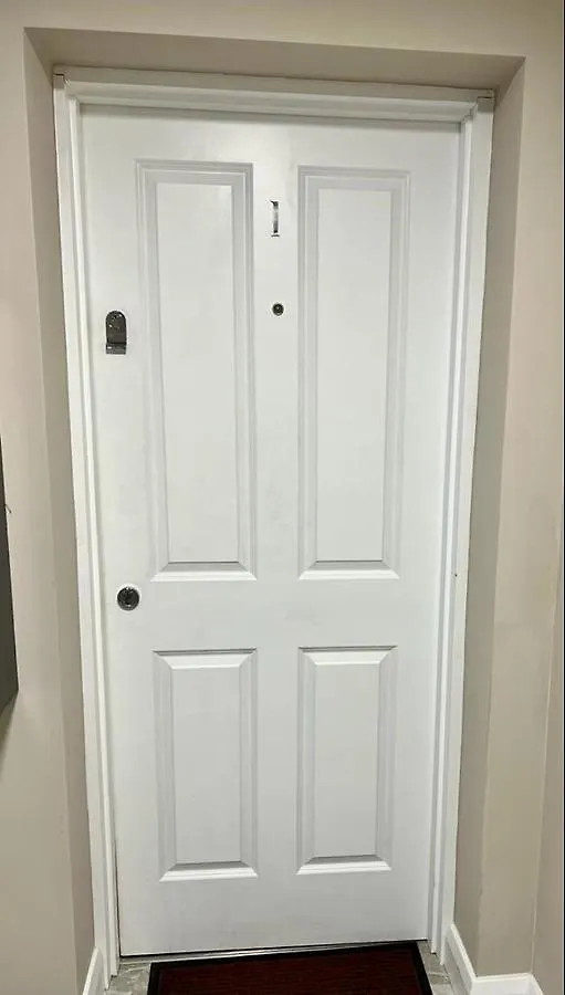 Lovely 2- Bedroom Apartment In Belfast