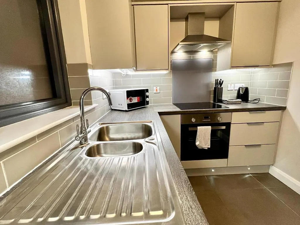 Lovely 2- Bedroom Apartment In Belfast