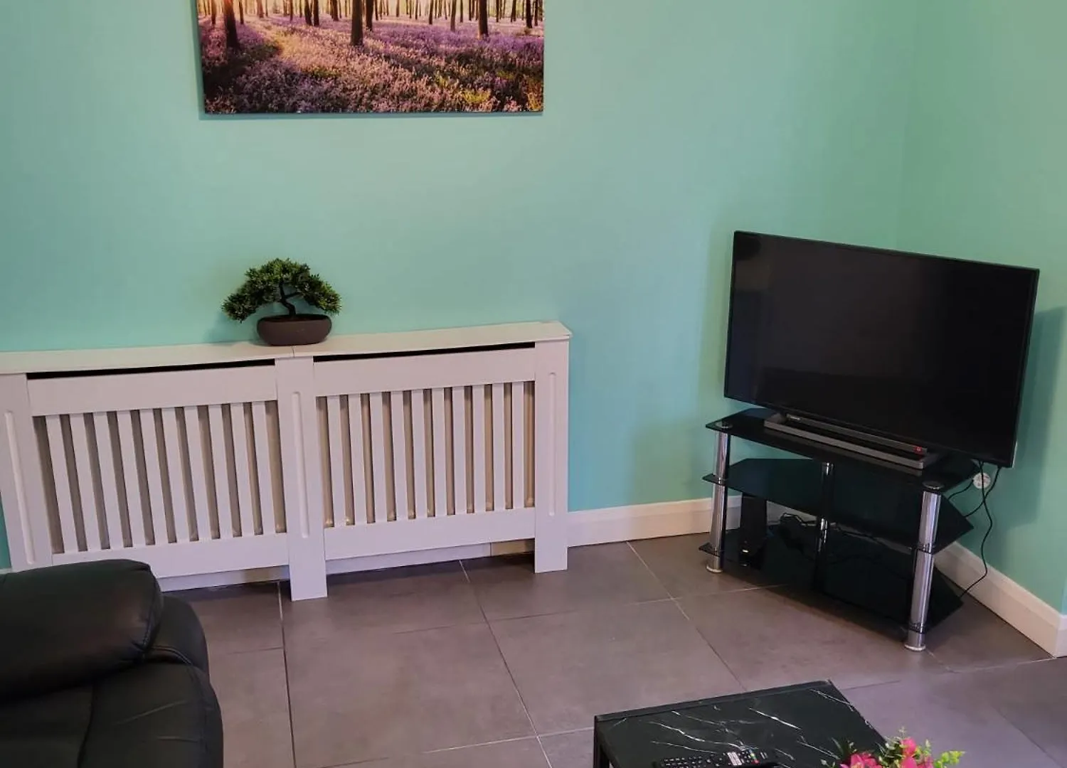 Lovely 2- Bedroom Apartment In Belfast