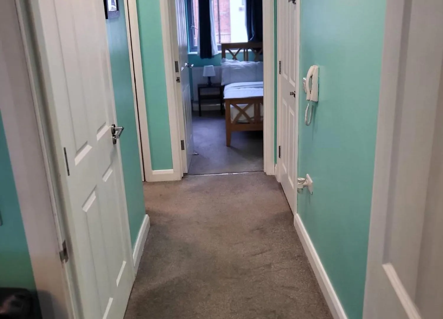 Lovely 2- Bedroom Apartment In Belfast